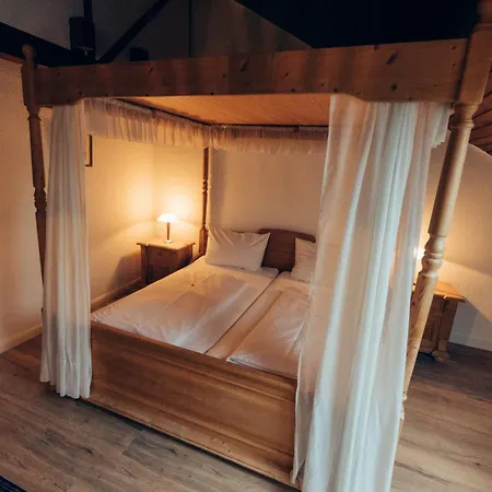 Zur Post Hotel 3*
