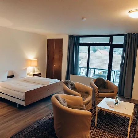 Zur Post Hotel 3*