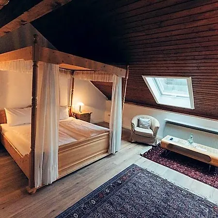 Zur Post Hotel 3*